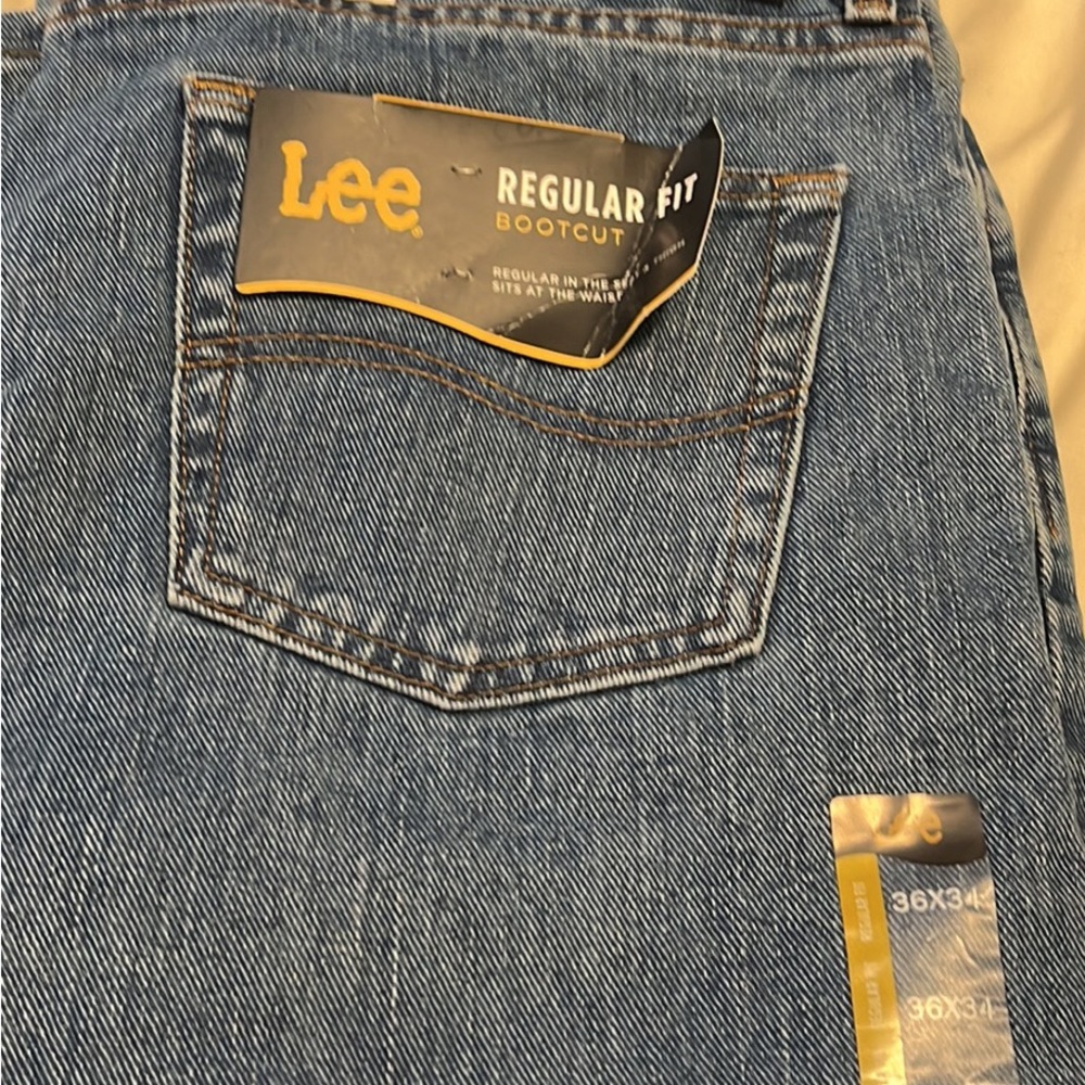 Lee Men’s Regular Fit Bootcut Jeans 36x34, NWT